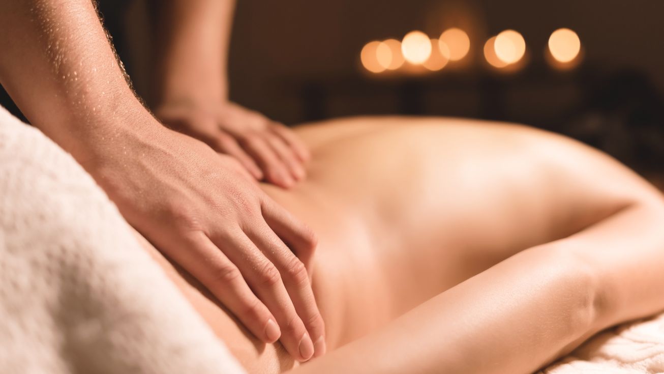 massage ayruveda dos traditionnel